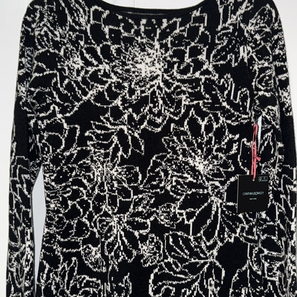 Cynthia Rowley Knit Sweater Dress Black & White Floral Print Women’s XS NEW - Picture 3 of 10